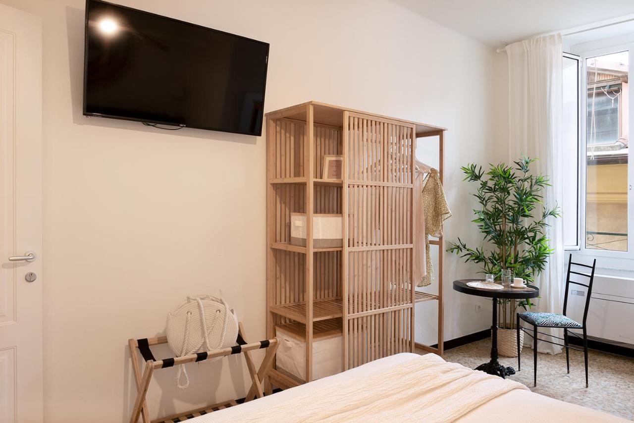 Ensemble Rooms Di Vayadu Alassio Kültér fotó